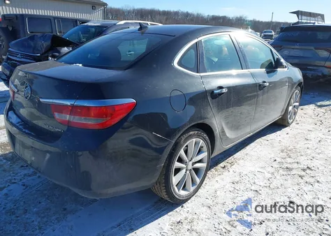 2013 Buick Verano Leather Group z USA, uszkodzony, nr VIN 1G4PS5SK5D4205375